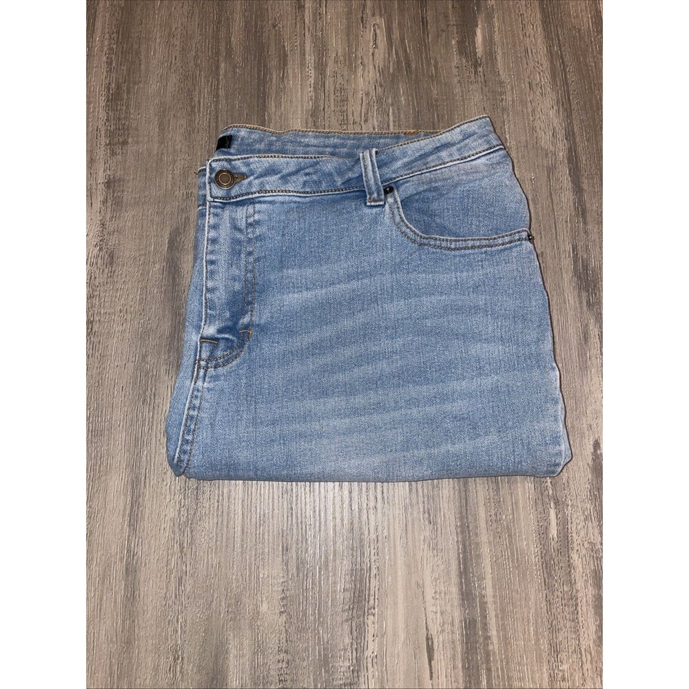 Daily Thread Jeans Women's 16W Blue Light Wash High Rise Boyfriend Jeans 👖